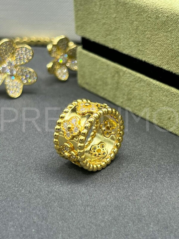 Van Cleef & Arpels кольцо PR844736