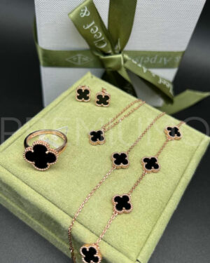 Van Cleef & Arpels браслет PR871147