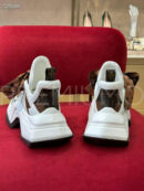 Louis Vuitton кроссовки PR454944 19