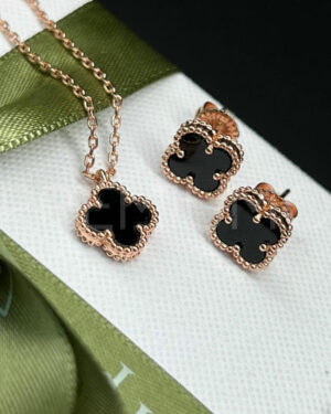 Van Cleef & Arpels подвеска PR598142