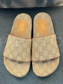 Gucci шлепанцы PR812761 10