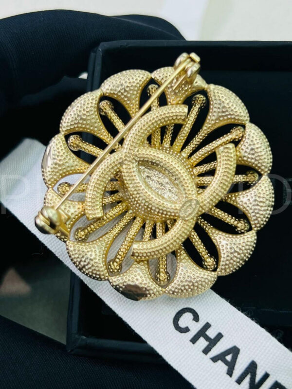 Chanel брошь PR716227 2