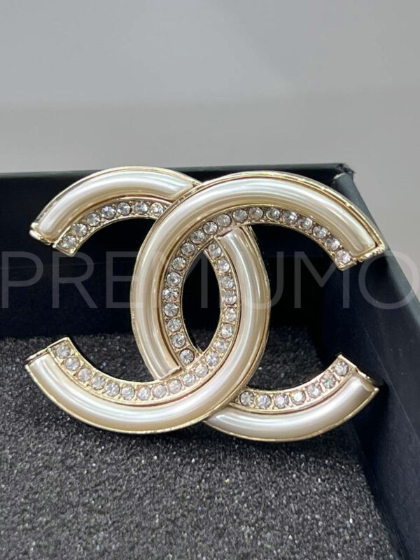 Chanel брошь PR892602