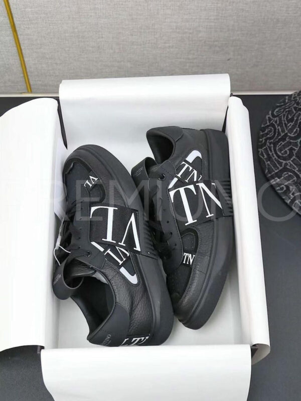 Valentino кроссовки PR134138 8