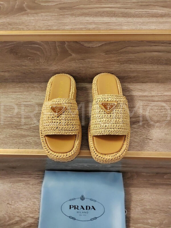 Prada шлепанцы PR163014