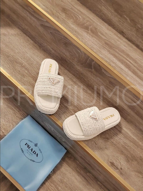 Prada шлепанцы PR437207 8
