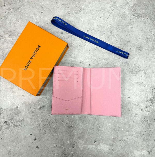 Louis Vuitton обложка на паспорт PR348990 3
