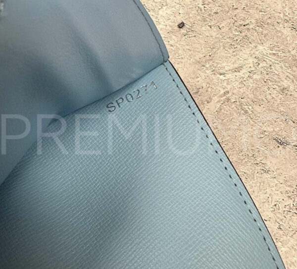 Louis Vuitton обложка на паспорт PR791338 5