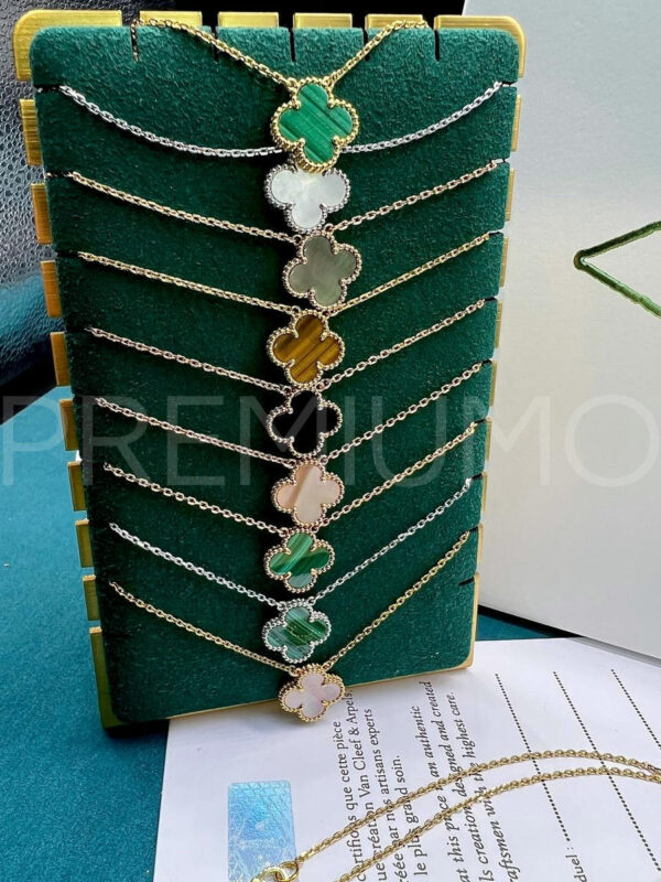 Van Cleef & Arpels подвеска PR253696