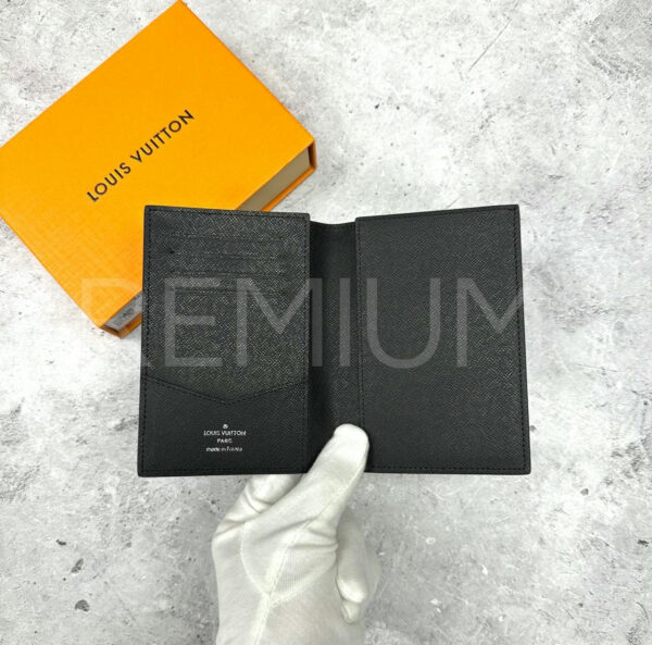 Louis Vuitton обложка на паспорт PR114559 13