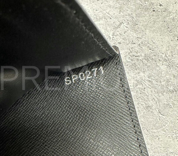 Louis Vuitton обложка на паспорт PR227162 15