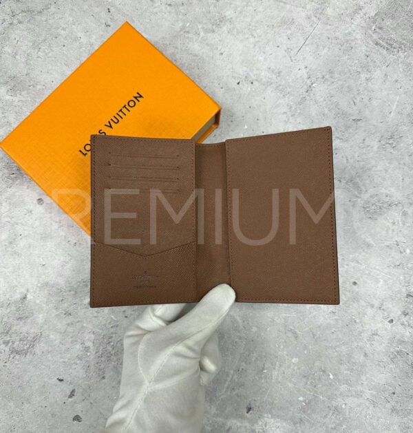 Louis Vuitton обложка на паспорт PR940110 6
