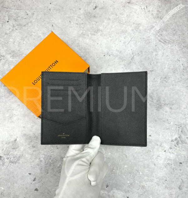 Louis Vuitton обложка на паспорт PR347822 12