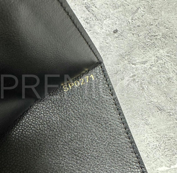 Louis Vuitton обложка на паспорт PR347822 11