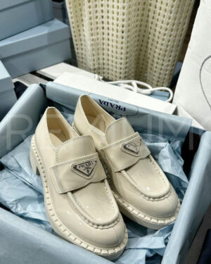 Prada лоферы PR367140