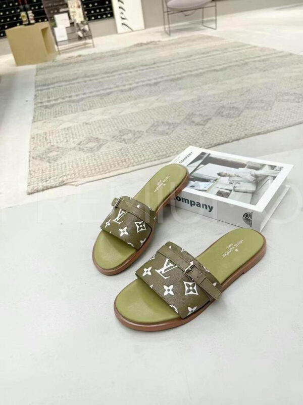 Louis Vuitton шлепанцы PR371004 2