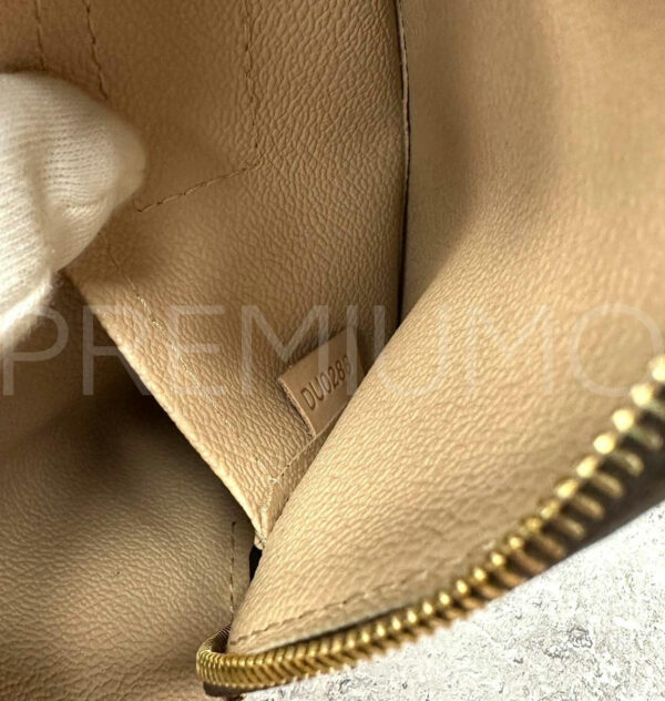Louis Vuitton косметичка PR167179 6