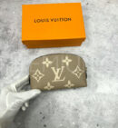 Louis Vuitton косметичка PR789411 8