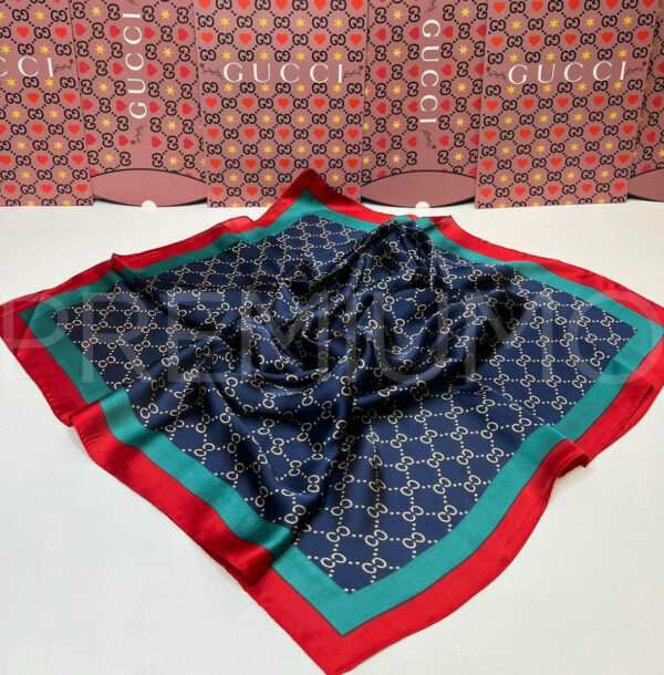 Gucci платок PR256352