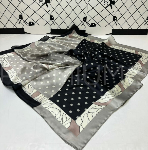 Chanel платок PR661737