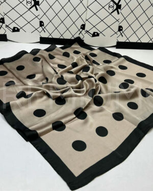 Chanel платок PR107617