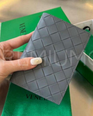 Bottega Veneta обложка на паспорт PR876918