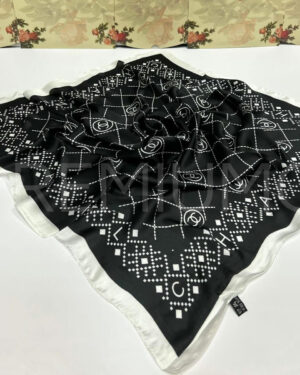 Chanel платок PR240790