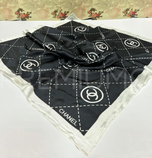 Chanel платок PR964608
