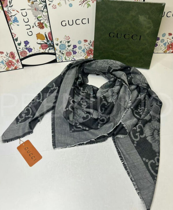Gucci платок PR724545