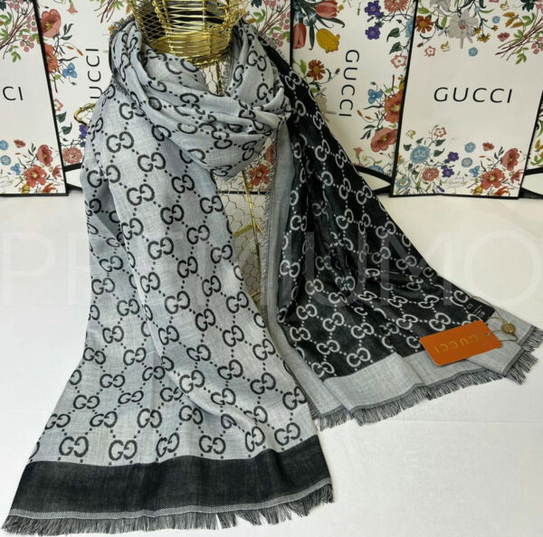 Gucci палантин PR368579 2