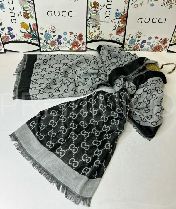 Gucci палантин PR368579 3