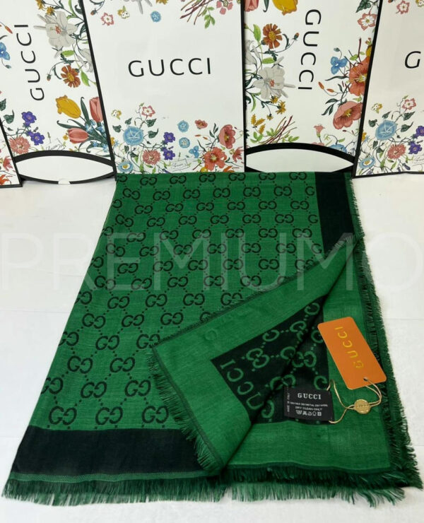 Gucci палантин PR977649 4