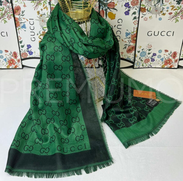 Gucci палантин PR977649 2