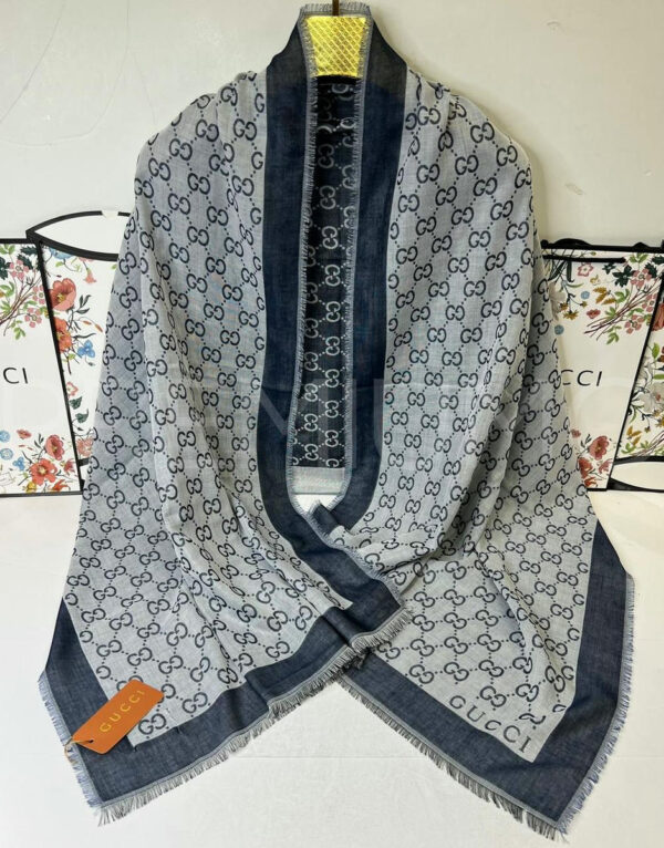 Gucci палантин PR868338