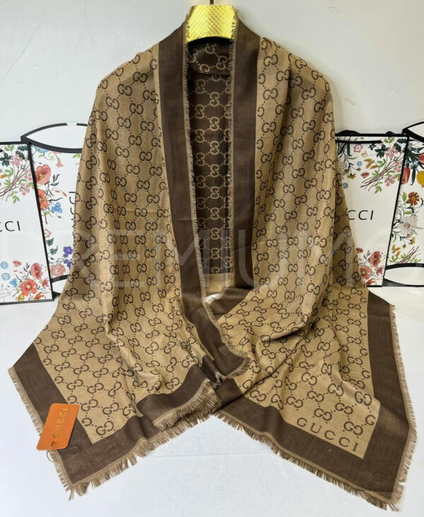 Gucci палантин PR784388