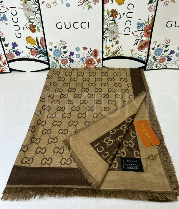 Gucci палантин PR784388 4