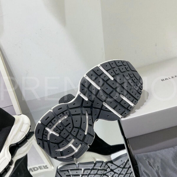 Balenciaga кроссовки PR232760 9