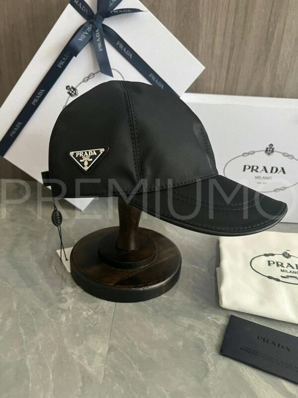 Prada бейсболка PR809173