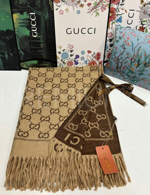 Gucci палантин PR692412