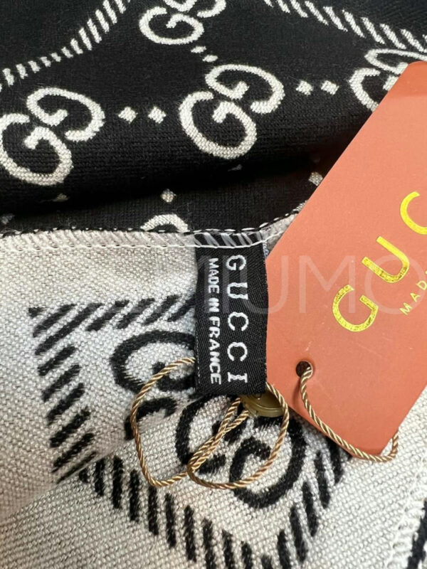 Gucci палантин PR748745 5