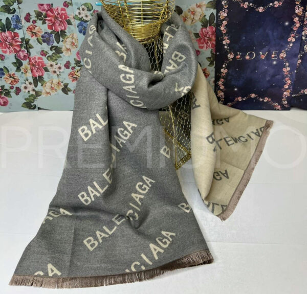 Balenciaga палантин PR645318 2