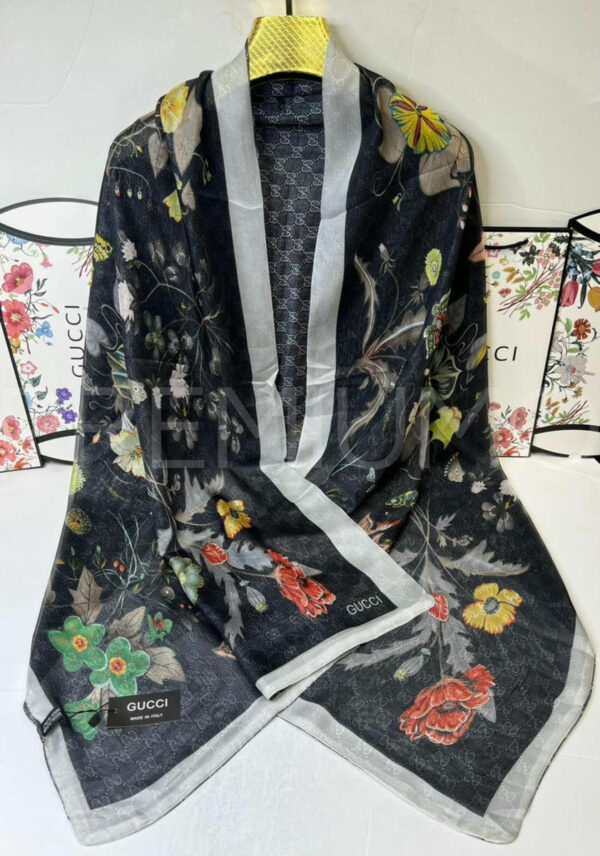 Gucci палантин PR659039 4