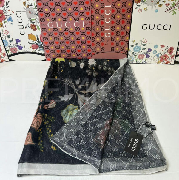 Gucci палантин PR659039 3