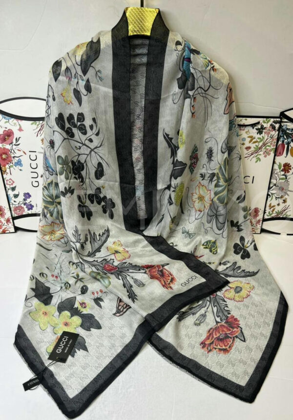 Gucci палантин PR392998 3