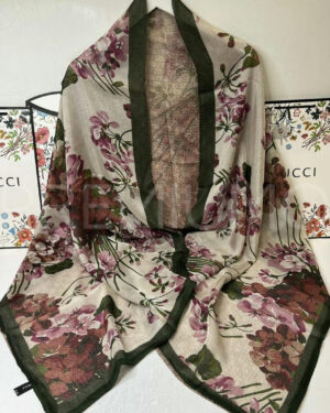 Gucci палантин PR582593