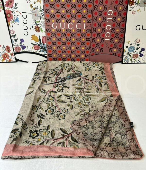 Gucci палантин PR785520 4