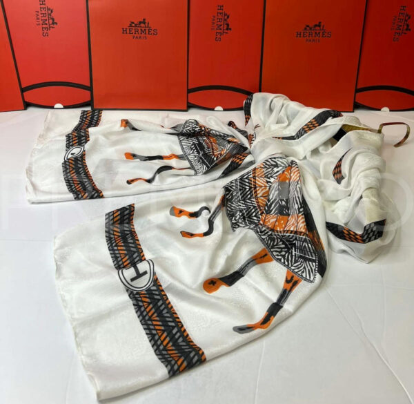 Hermes платок PR717669