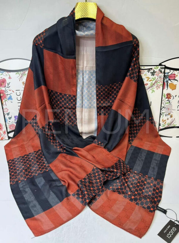Gucci палантин PR425363 2