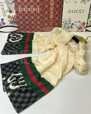 Gucci палантин PR734924