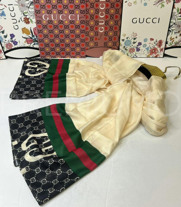 Gucci палантин PR734924